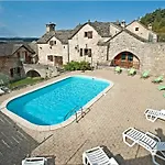 Les Genevriers A Conques 펜션 라카누르그
